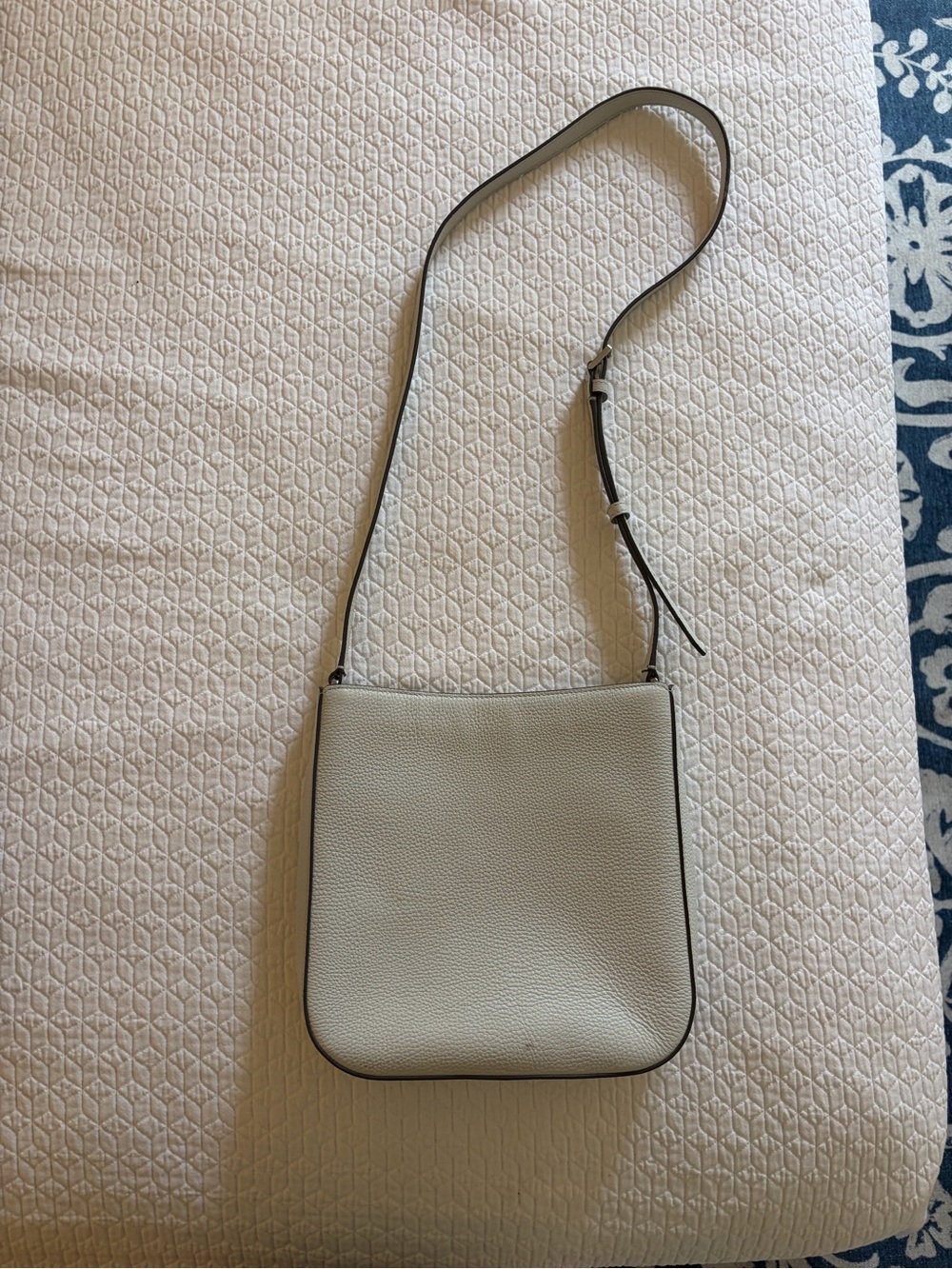 kate spade Leather Crossbody Bag in off white - Picture 2 of 2